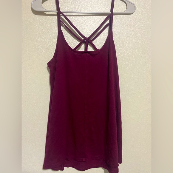 💰2/$10 Womens Maroon Tank Top-size L - Picture 1 of 7